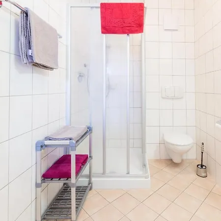 Avenzio Apartmán *